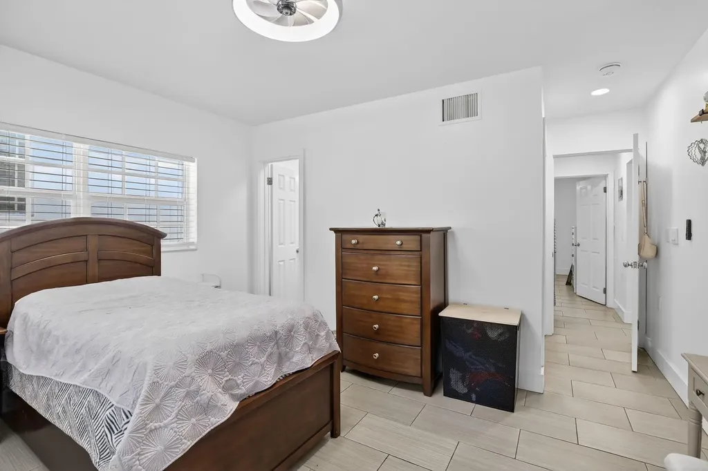 1213 SW 21st Street Fort Lauderdale FL 33315