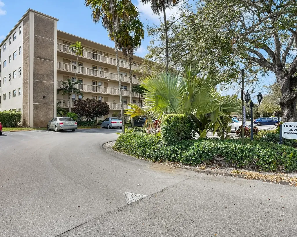 4700 Washington Street Hollywood FL 33021