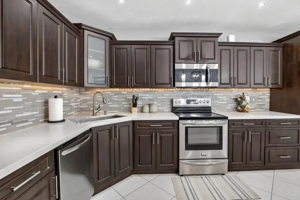 6500 SW 13th Street Plantation FL 33317