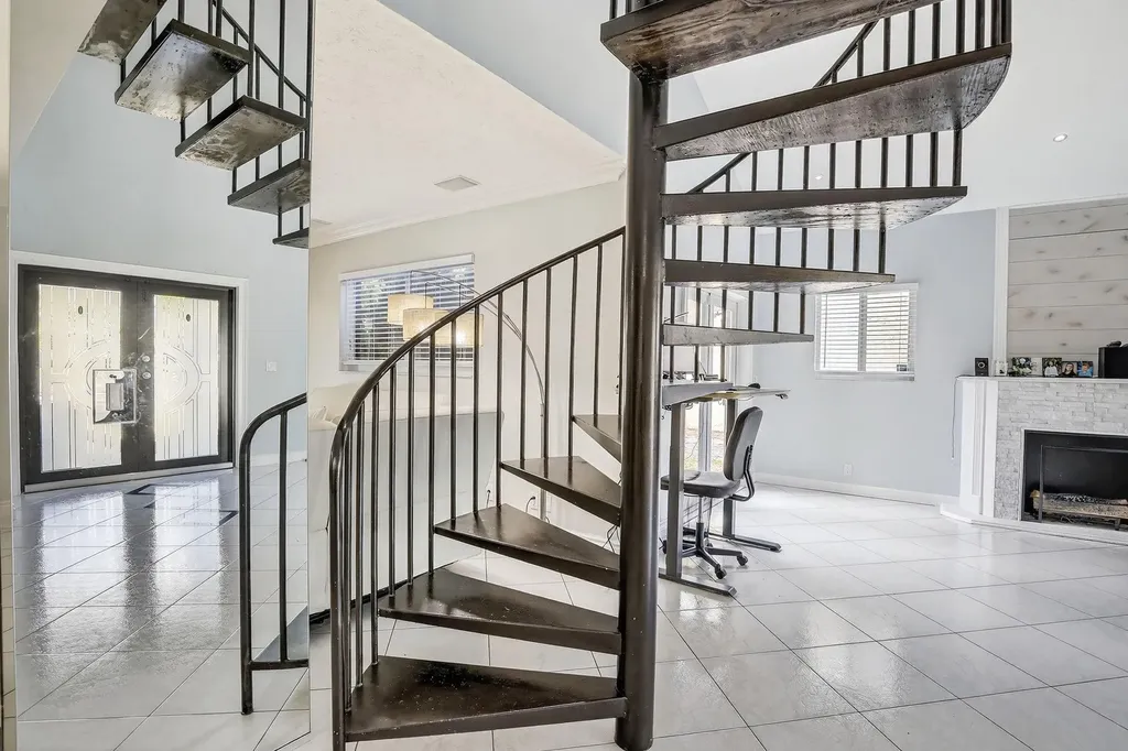 6500 SW 13th Street Plantation FL 33317