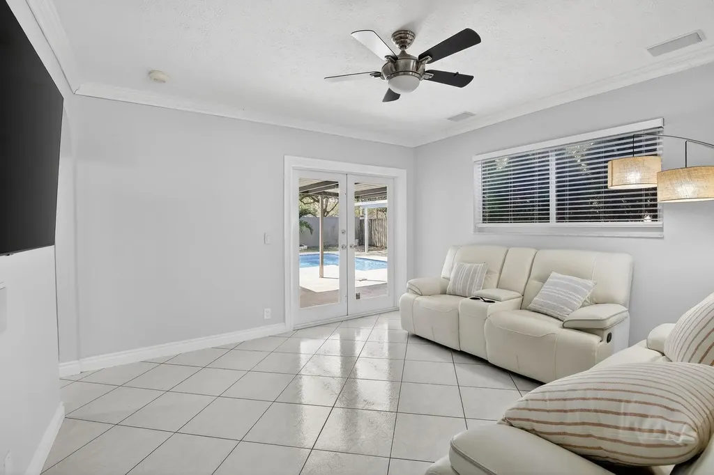 6500 SW 13th Street Plantation FL 33317