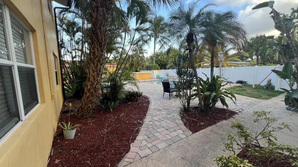 1301 NE 15th Street Fort Lauderdale FL 33304