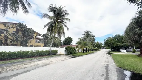 1301 NE 15th Street Fort Lauderdale FL 33304