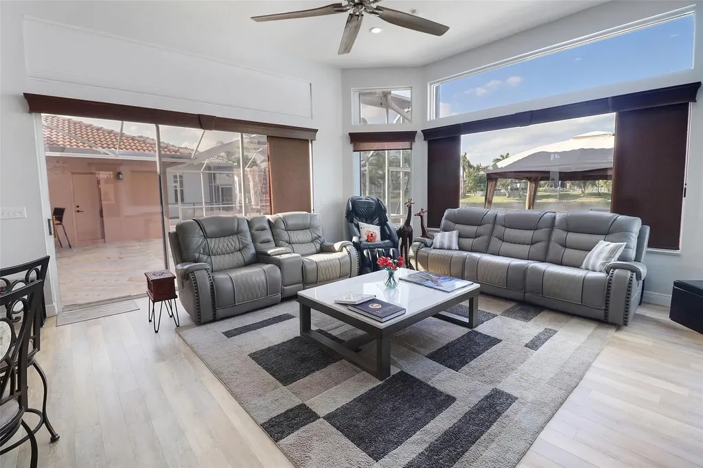 10727 NW 51st Street Coral Springs FL 33076