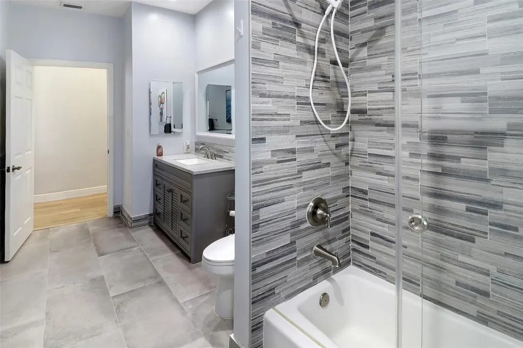 10727 NW 51st Street Coral Springs FL 33076