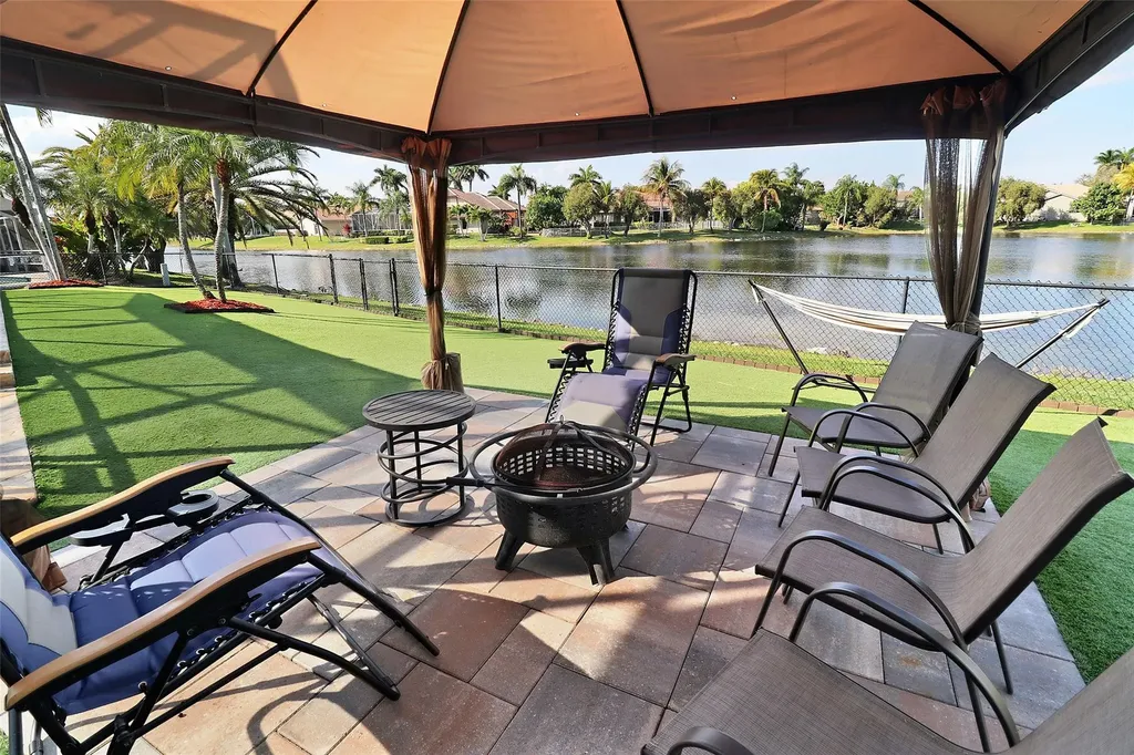 10727 NW 51st Street Coral Springs FL 33076