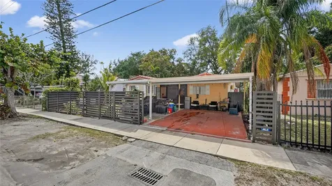 154 NW 67th Street Miami FL 33150