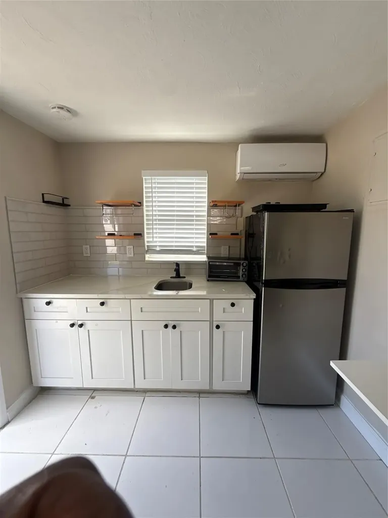 299 SE 12th Avenue Deerfield Beach FL 33441