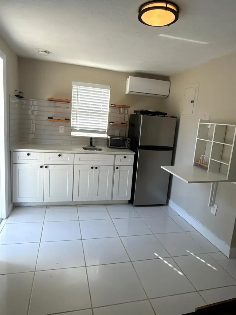 299 SE 12th Avenue Deerfield Beach FL 33441
