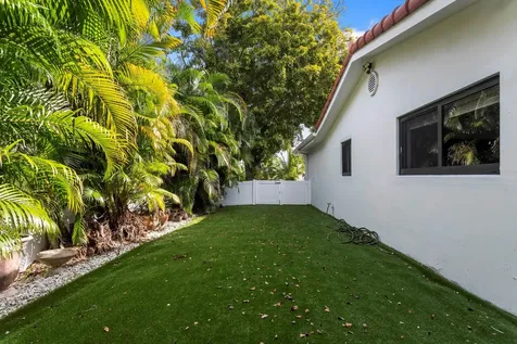 715 NE 25th Avenue Pompano Beach FL 33062