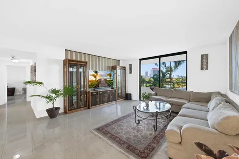 2500 Parkview Drive Hallandale Beach FL 33009