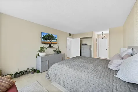 2500 Parkview Drive Hallandale Beach FL 33009