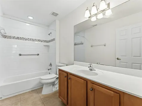 504 7th Square Vero Beach FL 32962
