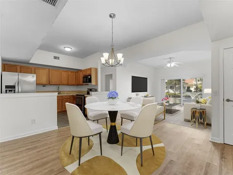 504 7th Square Vero Beach FL 32962