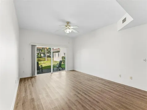504 7th Square Vero Beach FL 32962