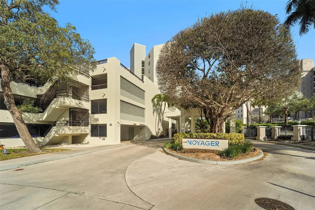 2900 NE 14th Street Causeway Pompano Beach FL 33062