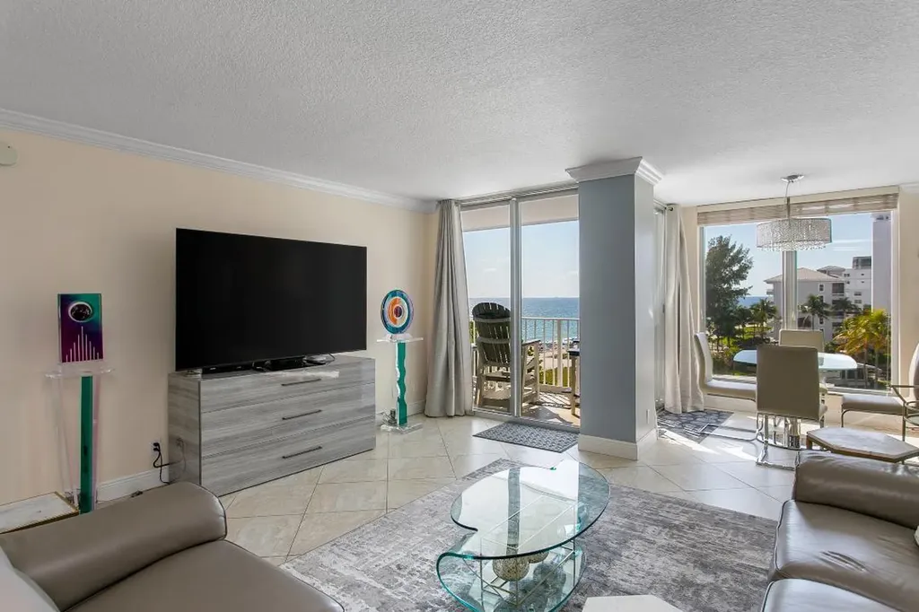 1010 S Ocean Boulevard Pompano Beach FL 33062