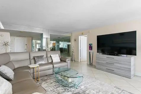 1010 S Ocean Boulevard Pompano Beach FL 33062