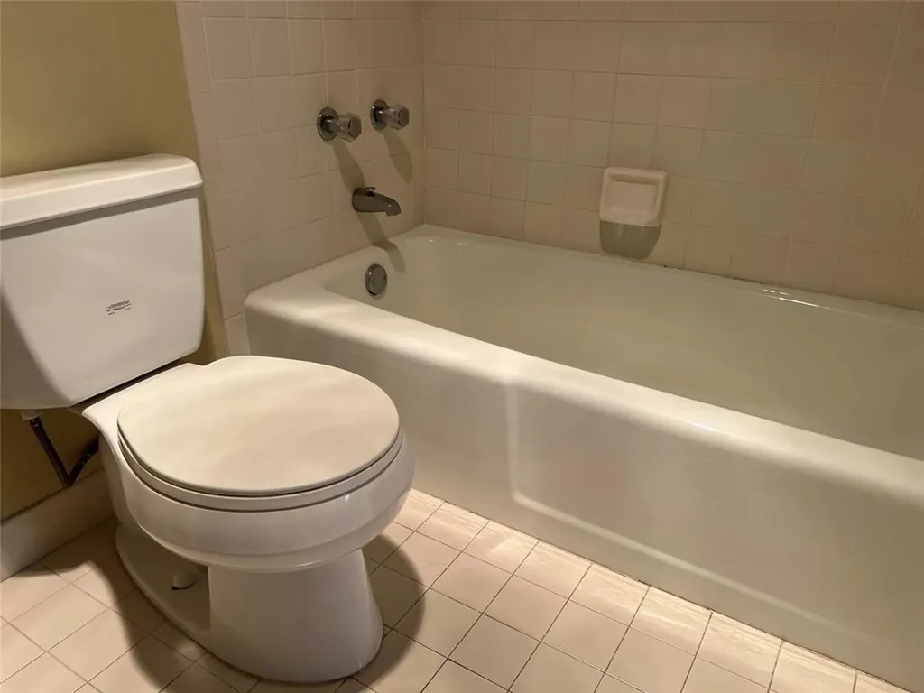 445 SE 21st Avenue Deerfield Beach FL 33441