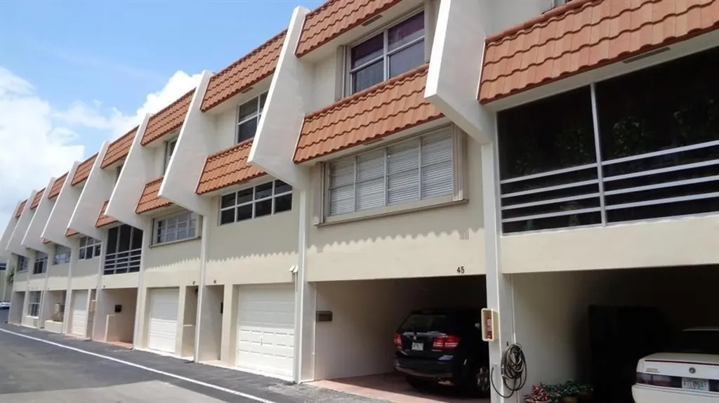 5555 N Ocean Boulevard Lauderdale By The Sea FL 33308