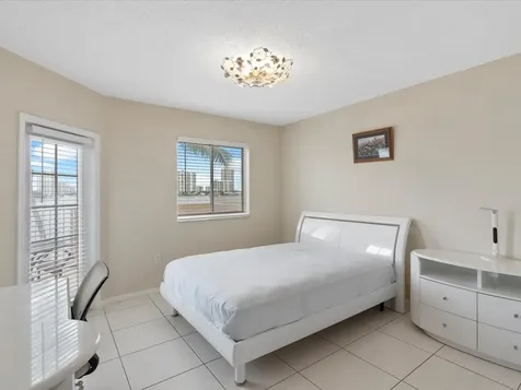 18260 N Bay Road Sunny Isles Beach FL 33160