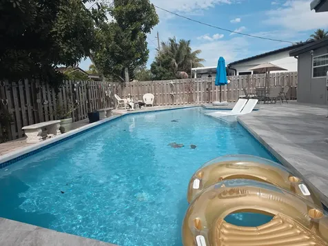 7811 NW 40th Court Coral Springs FL 33065