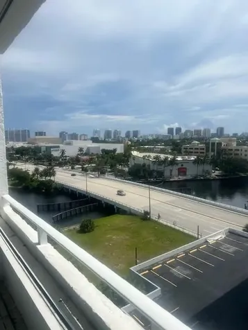 1160 N Federal Highway Fort Lauderdale FL 33304