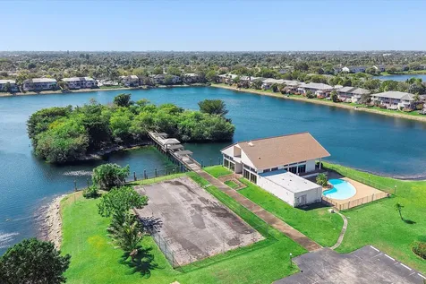 3100 NW 46th Street Oakland Park FL 33309