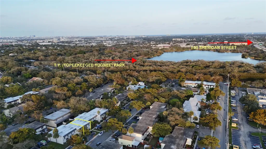 3331 Farragut Street Hollywood FL 33021