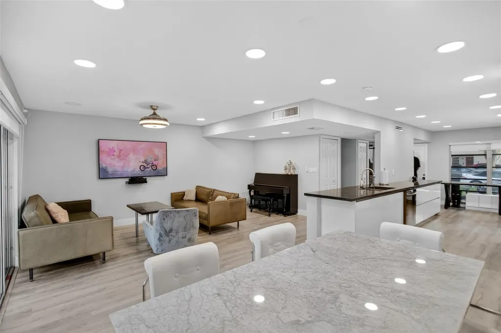 3331 Farragut Street Hollywood FL 33021