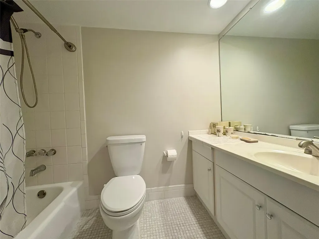 2940 N Course Drive Pompano Beach FL 33069