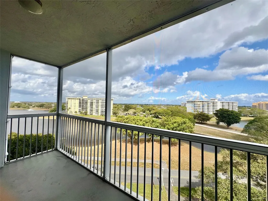 2940 N Course Drive Pompano Beach FL 33069