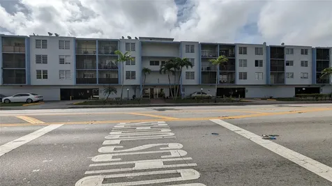 1250 NE 125th Street North Miami FL 33161