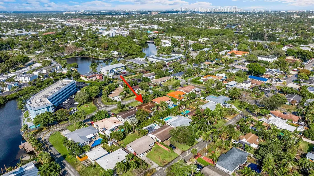 818 NE 18th Street Fort Lauderdale FL 33305