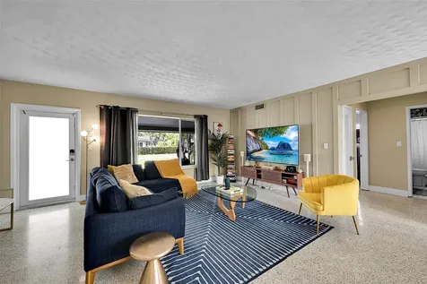 818 NE 18th Street Fort Lauderdale FL 33305