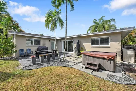 818 NE 18th Street Fort Lauderdale FL 33305