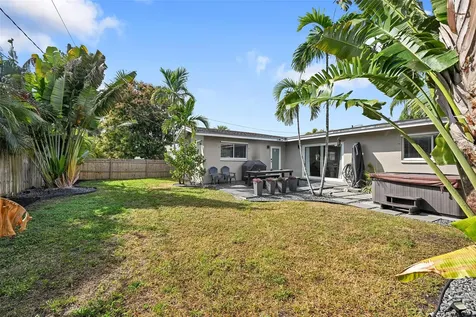 818 NE 18th Street Fort Lauderdale FL 33305