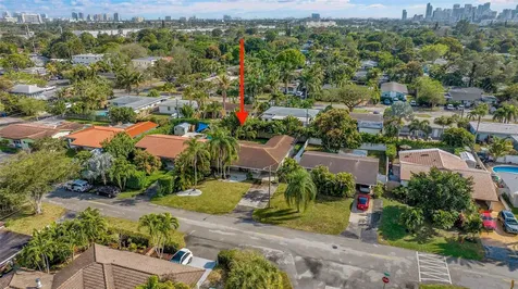 818 NE 18th Street Fort Lauderdale FL 33305