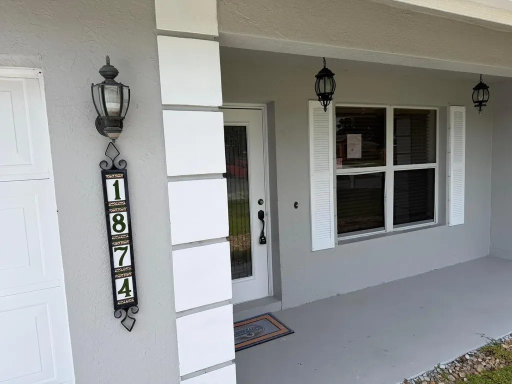 1874 SW Capehart Avenue Port St Lucie FL 34953