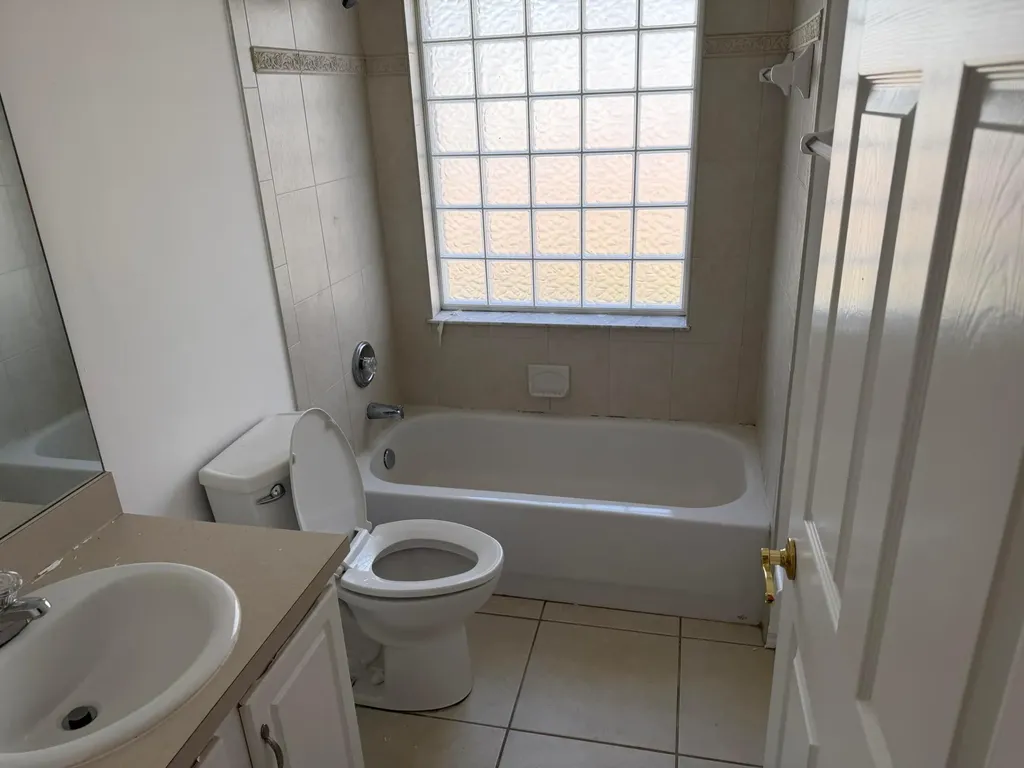 1874 SW Capehart Avenue Port St Lucie FL 34953