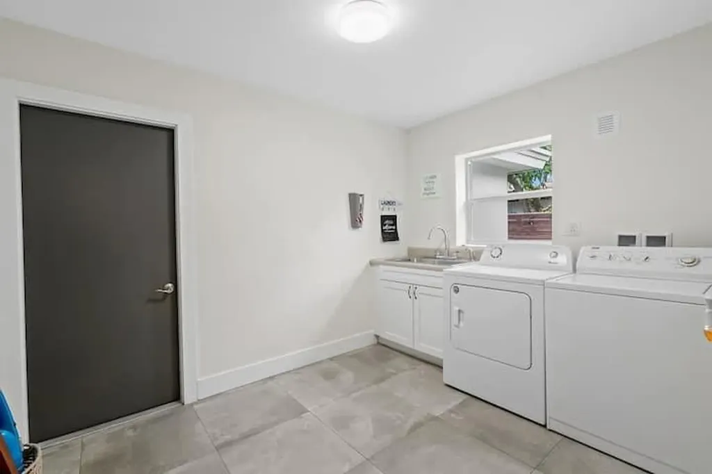 1949 Windward Drive Pompano Beach FL 33062