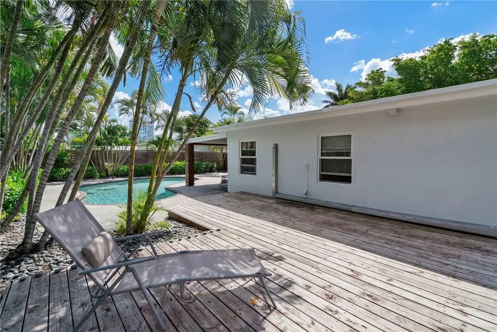 1949 Windward Drive Pompano Beach FL 33062