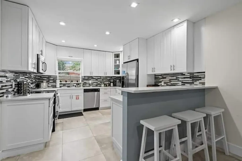 1949 Windward Drive Pompano Beach FL 33062