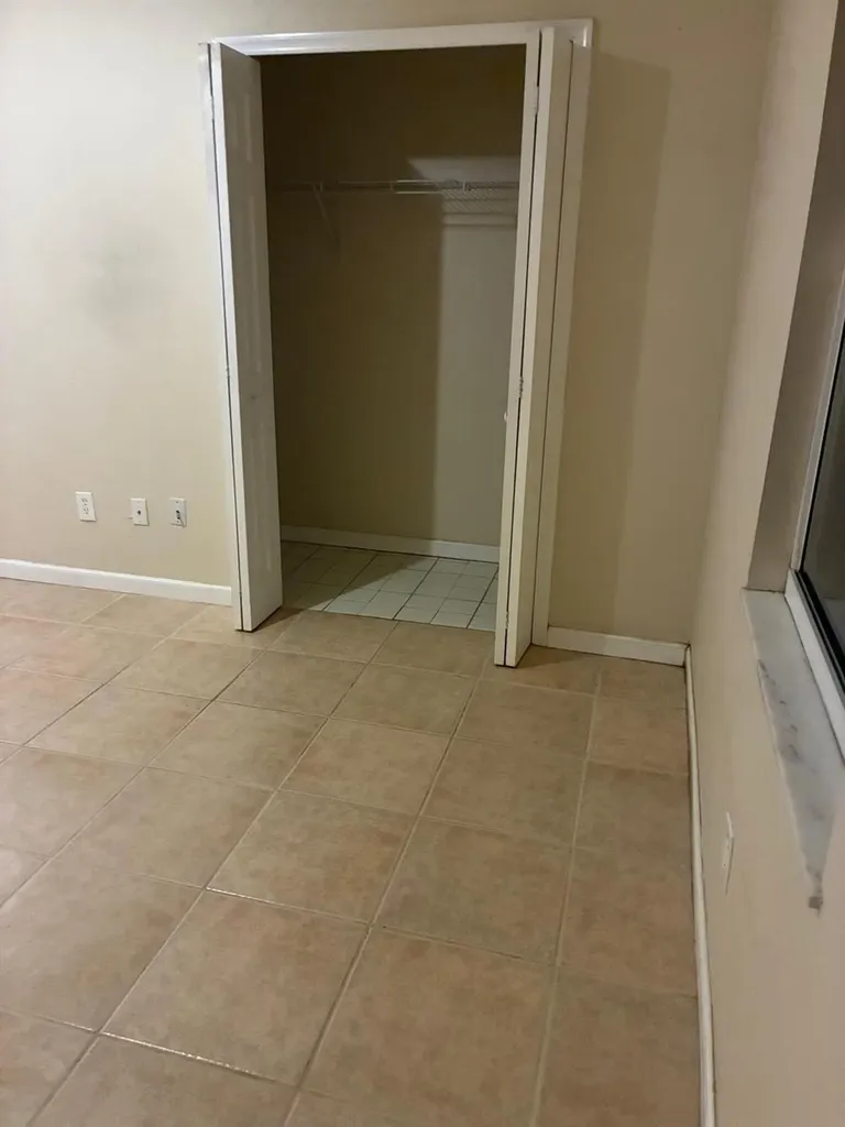 332 SE Majestic Terrace Port St Lucie FL 34983