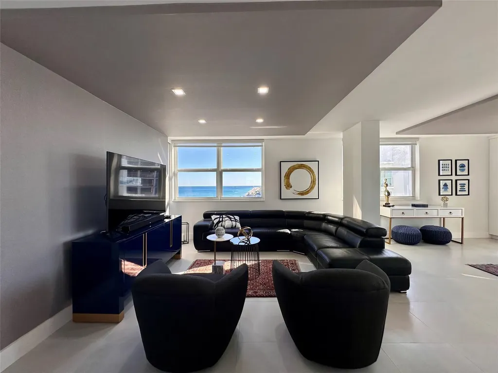 209 N Fort Lauderdale Beach Boulevard Fort Lauderdale FL 33304