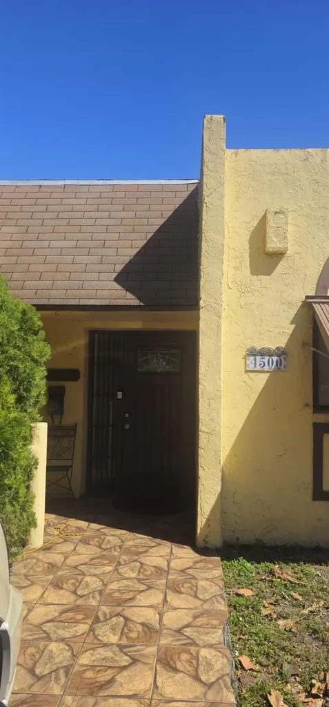 4500 NW 3rd Avenue Deerfield Beach FL 33064