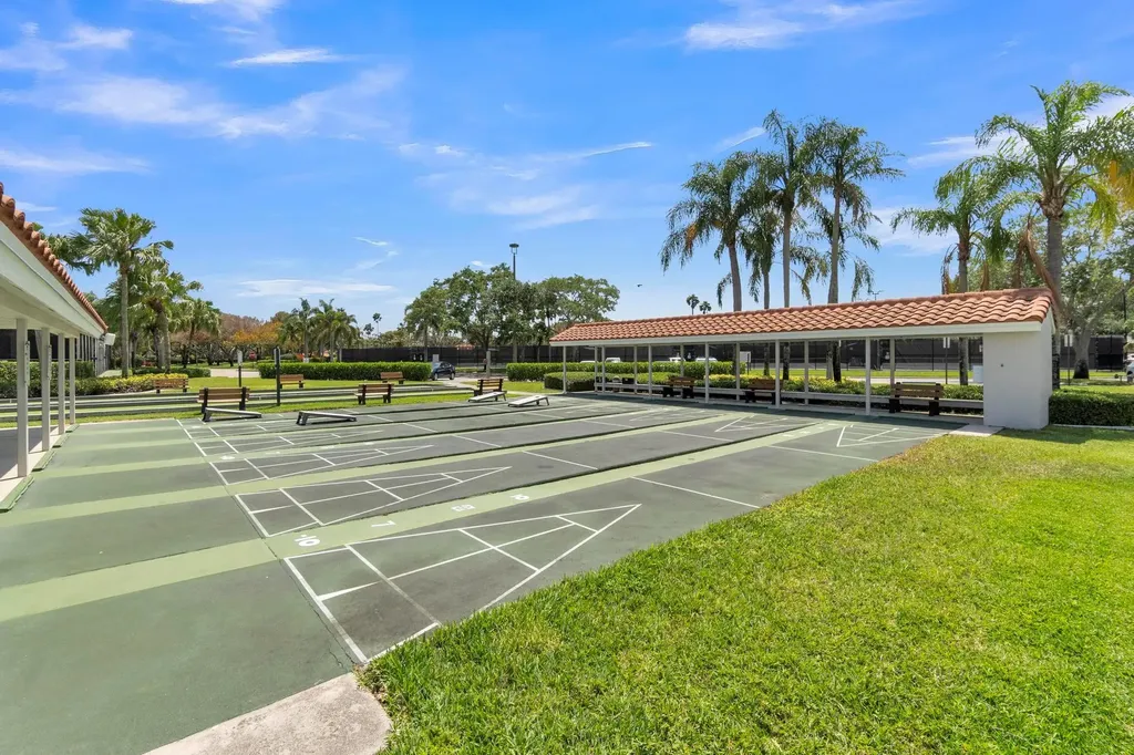 6241 Pointe Regal Circle Delray Beach FL 33484