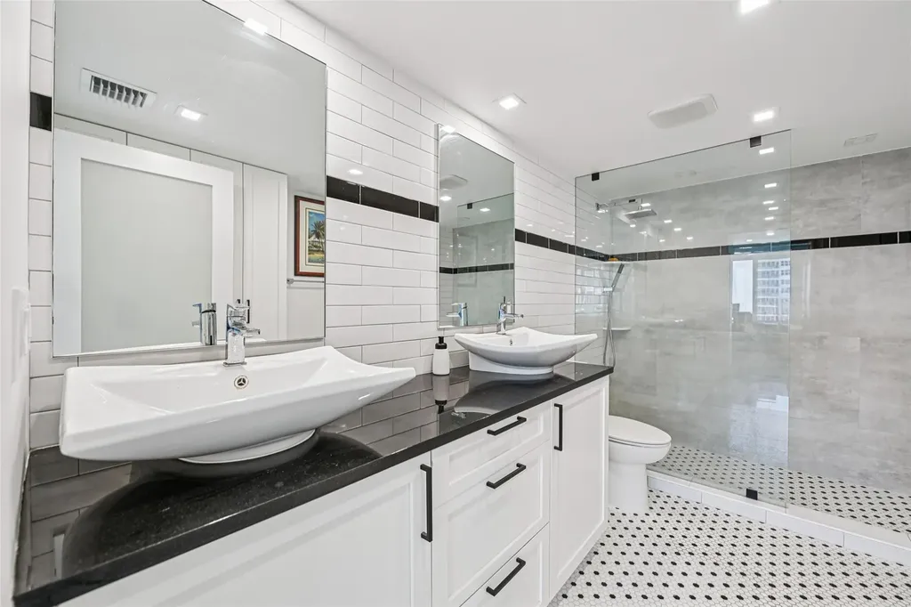 3233 NE 34th Street Fort Lauderdale FL 33308