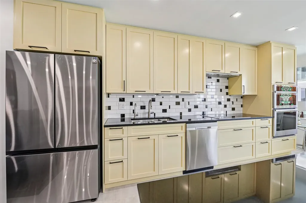 3233 NE 34th Street Fort Lauderdale FL 33308