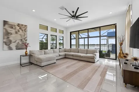8550 W Parkland Bay Trail Parkland FL 33076